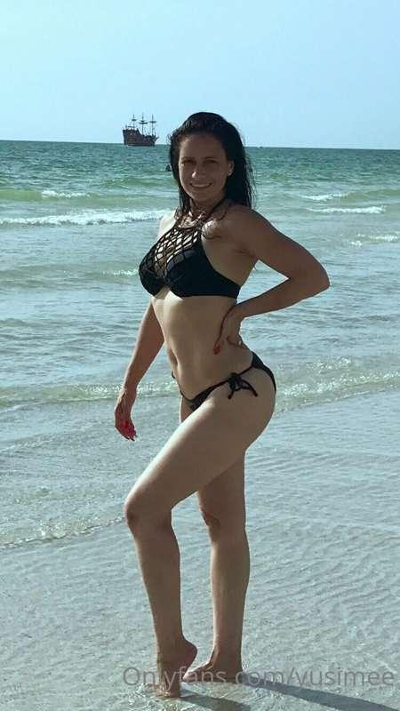 Anyone here at Clearwater beach cum say hi 💋