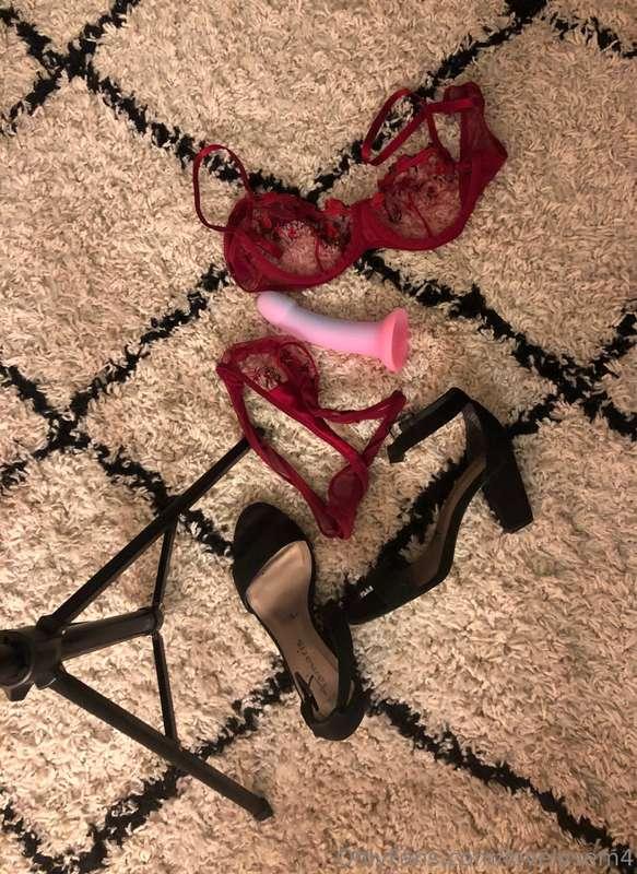 Made some more videos for you today, I’ll upload them somewh..