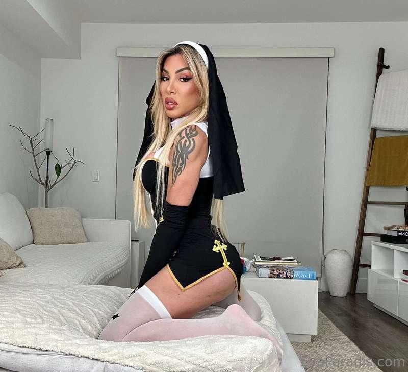 They say the most powerful position Is on your knees…. Cum f..