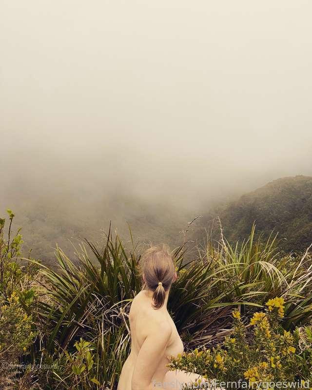 Trying to find a path in the fog. 

 
I took this photo a few weeks ago when driving over a mountain range and bad weather started rolling in. It very much reflects the state of my life currently. 

#artistic #curvy #amateur #girlnextdoor #authentic #artsy #nakedinnature #outdoors #outdoor #nudist #naturist