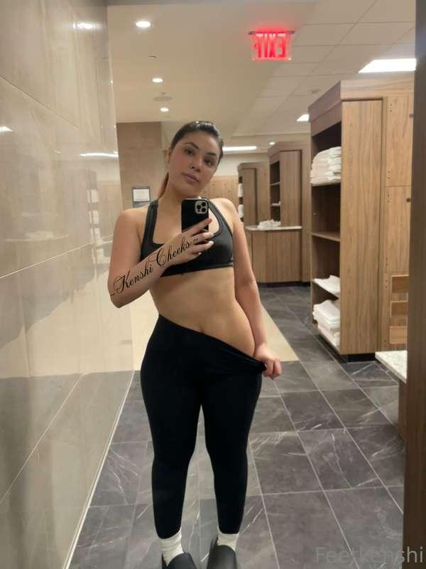 Going to the gym commando