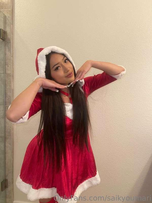 Merry Christmas🎄❤️ Check your DMs for a 🎁