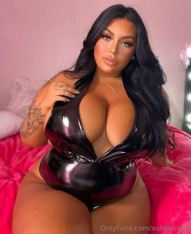 Happy Monday my loves 🥰😘