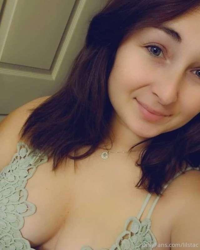 Onlyfans.com/onlyjewelsstone