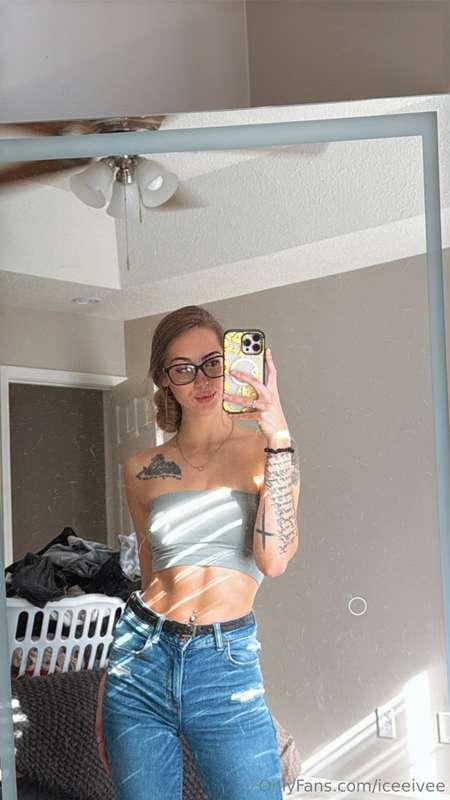 fuck before I fold the laundry? 🧺💦