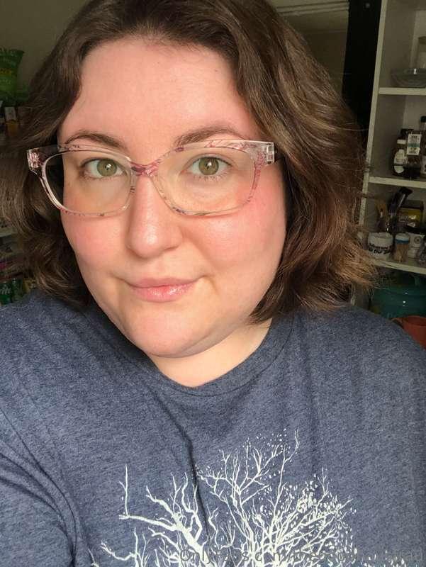 I’m alive. New glasses, old tiddies.