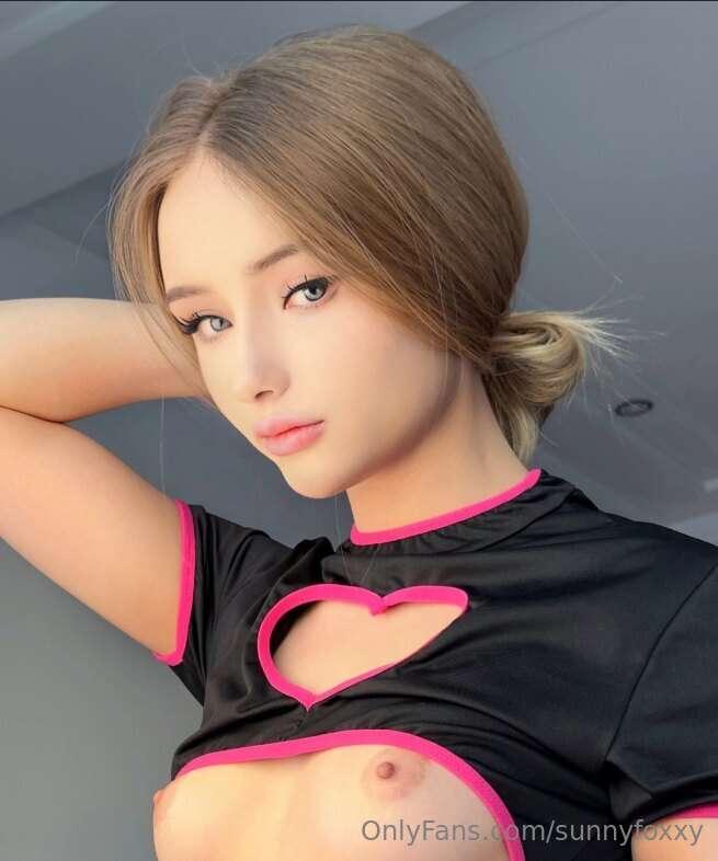 💋 This hottie 😍 @mila_shine knows how to induce the best org..