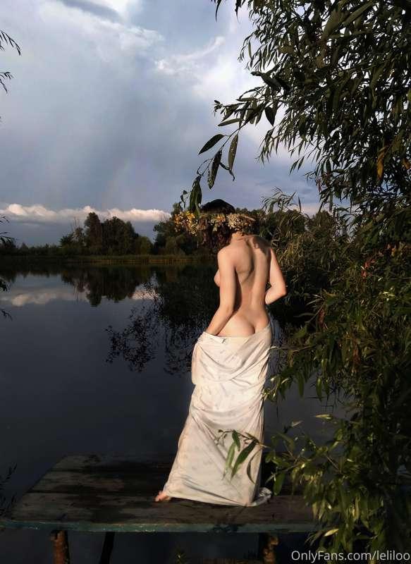 Пару лет назад мы с подружкой замутили шикарный фотосет на о..