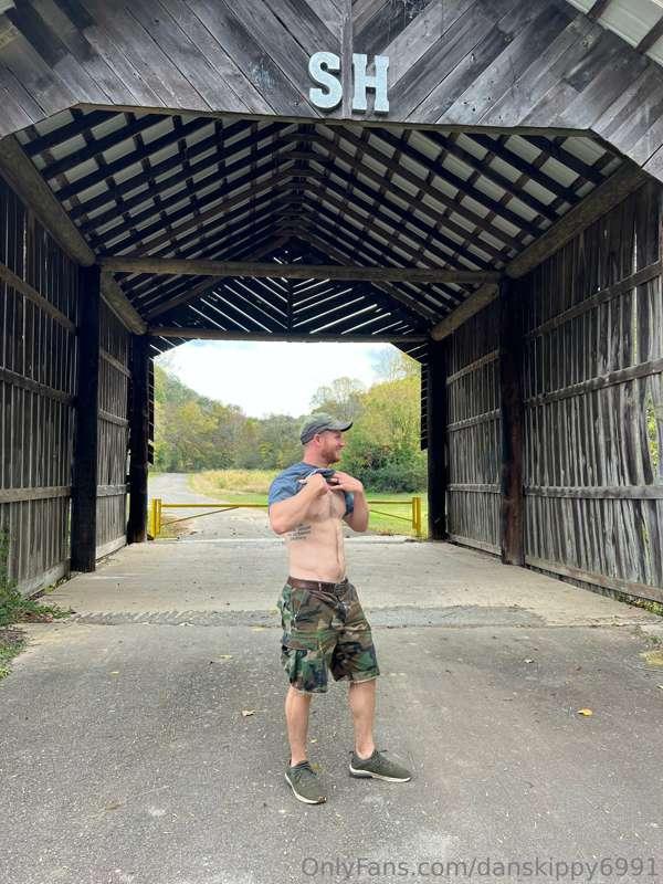 Covered bridges are cool 😎