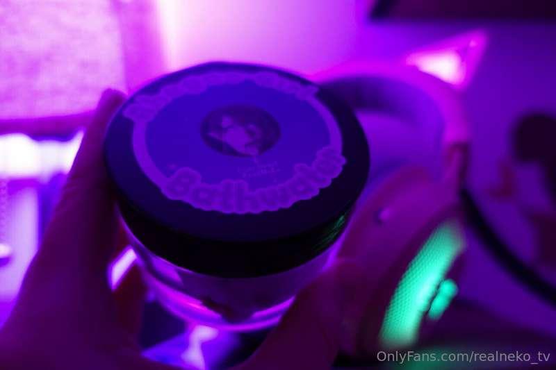 Someone won this on my stream.

I'm gonna send it and lots o..