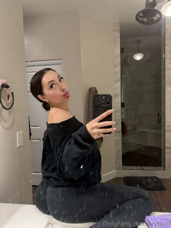 Ready for a little fun? send me a DM! 😘