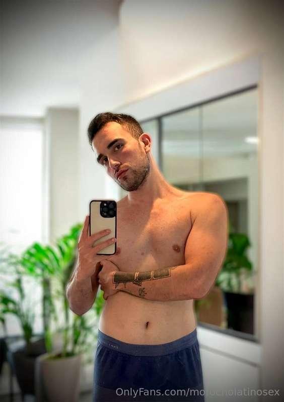 🔥 @rippedrodri19Free, uncensored, and super hot content!23 y..
