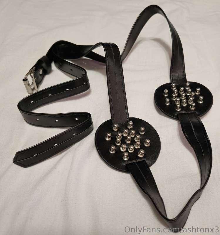 My new nipple boob spikes, 2 of them have holes for nipple c..