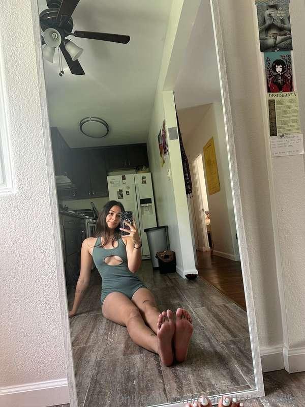 👸🏽