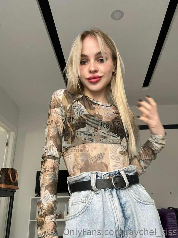 I'm going to a beautician, how do you like my look?🌸🥰
