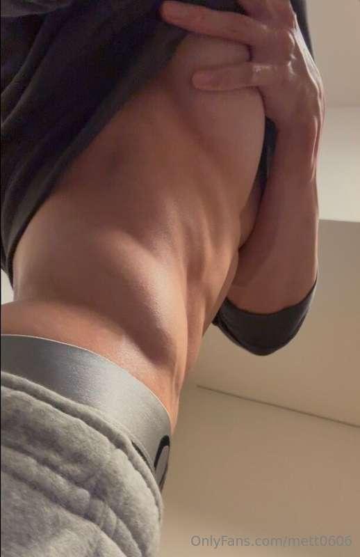 This is the waist photographed from below at an angle!