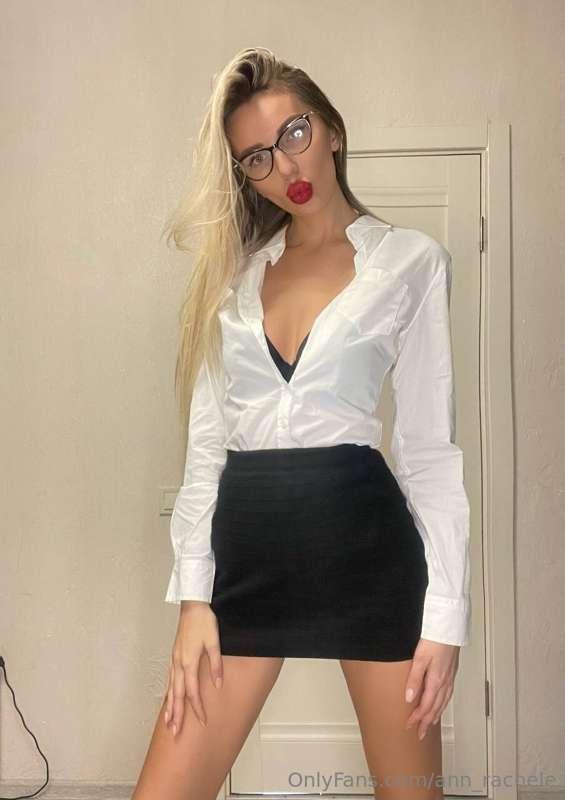 could I be your secretary today? I'm willing to help my boss..