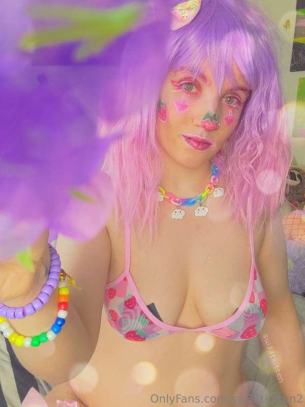 Welcome to the clown dimension :3