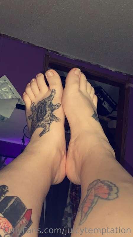 Showing some feet love. Would you let me rub you cock with t..