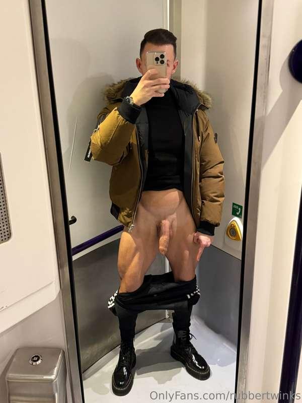 rubbertwinks image #0