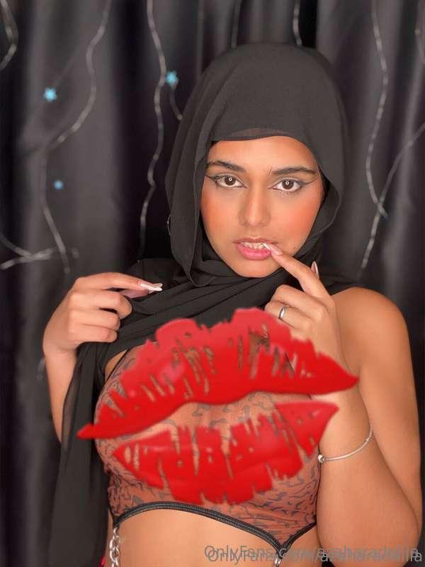 Just a little peek... for now 😘😉