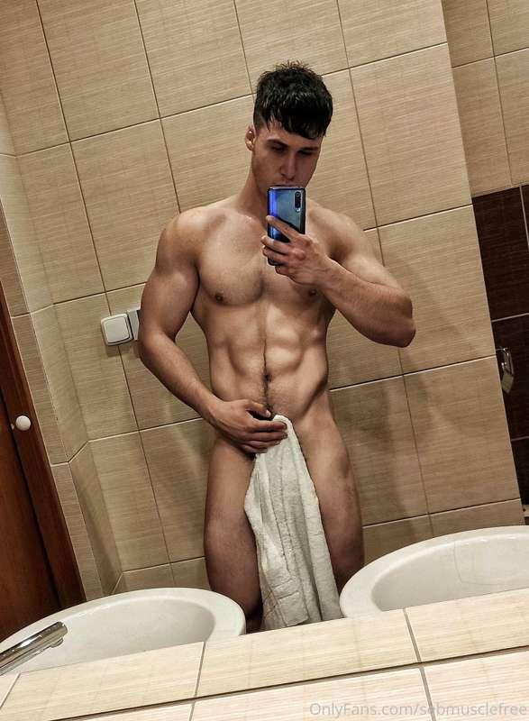 This pic is no longer on instagram 😛 tip me 10$ and I will s..