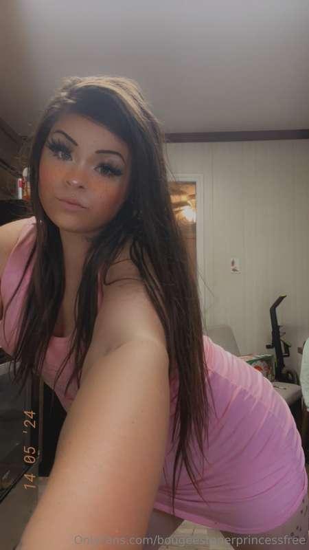 Doing a giveaway for a free week trial of my main account @b..