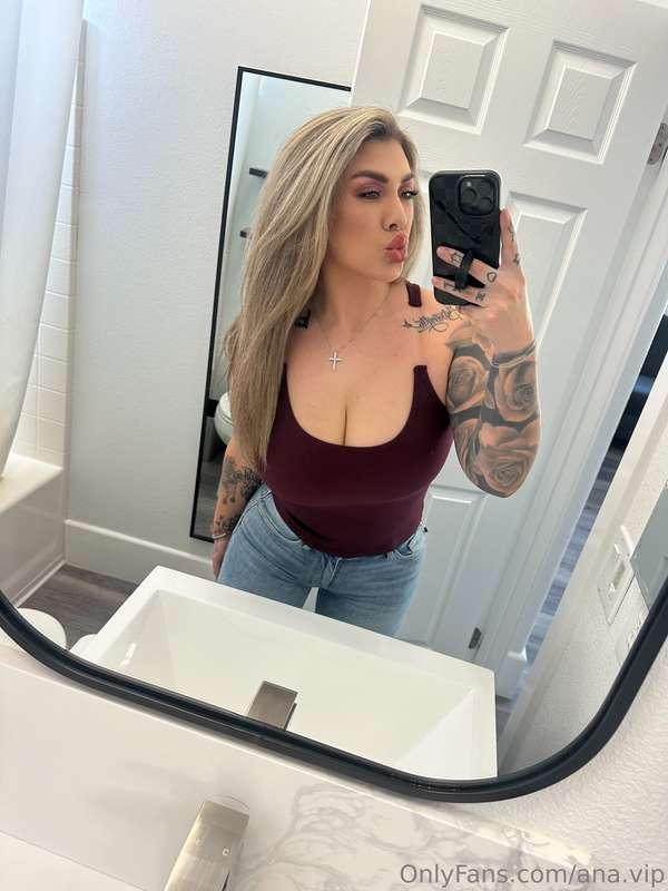 Should I slip a titty out? 😋