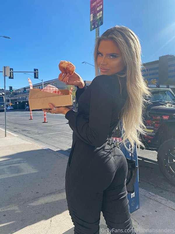 itshannahsworldd image #0