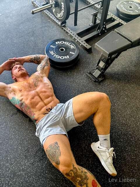 Just a man handling business… and a few distractions 😏