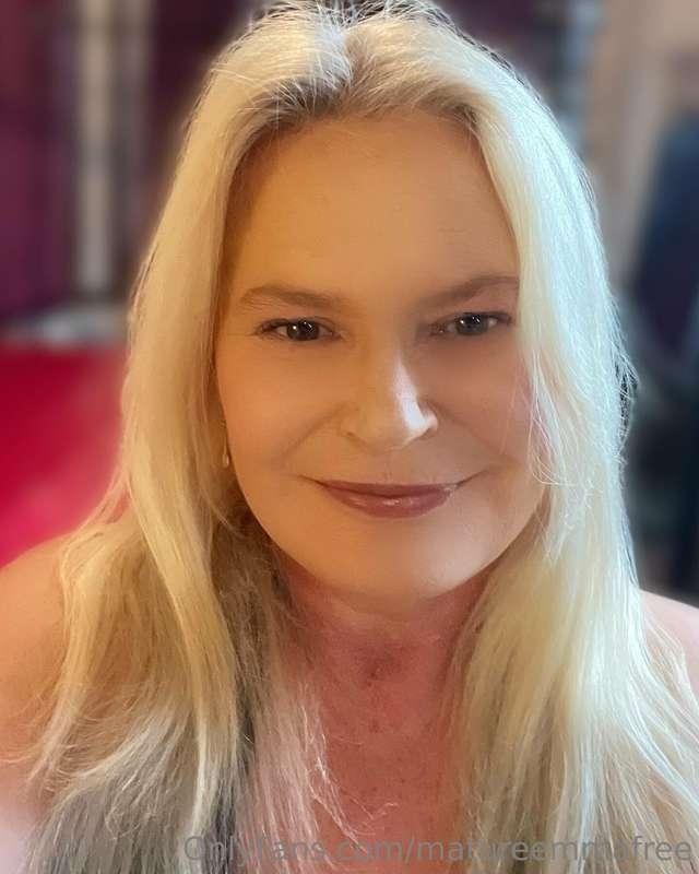 matureemmafree image #0