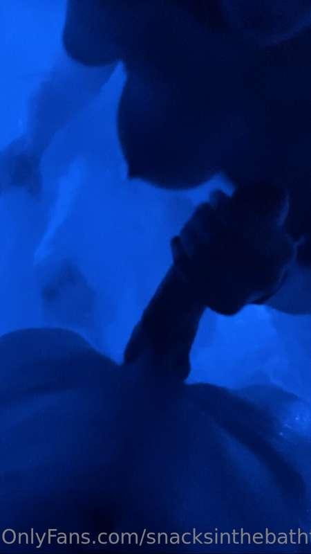 HOT TUB PLAY: video