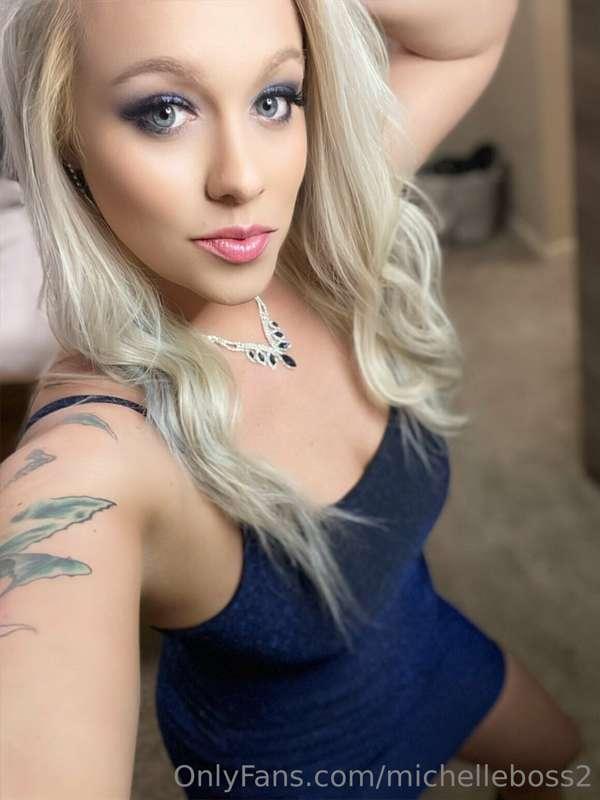 FOLLOW MY SEXY GIRL⚠️ @christyvixxenfree ⚠️
😻she is ready to..