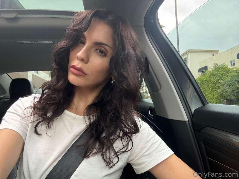 hump day car selfie 💞🤭