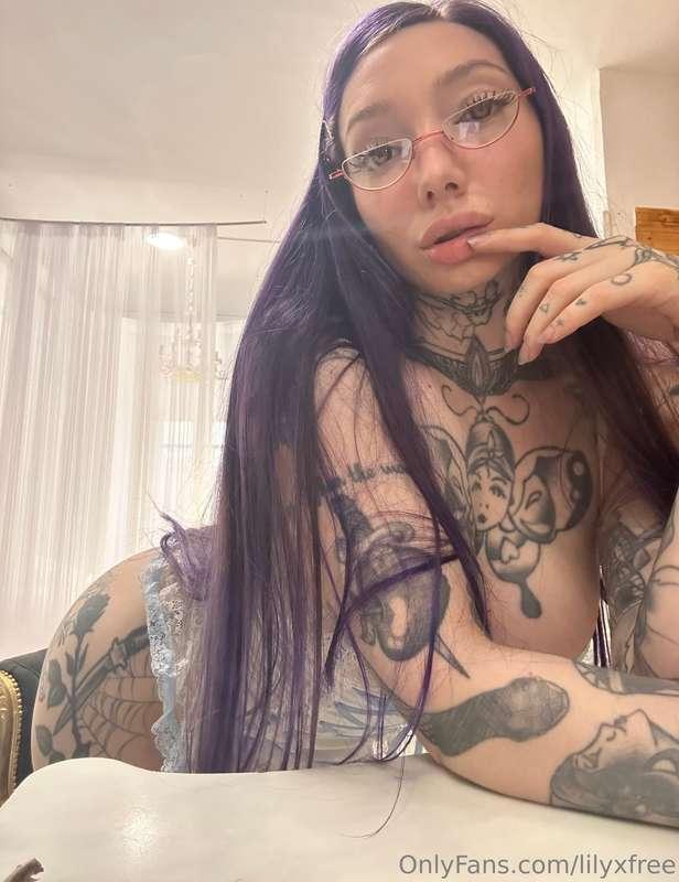 A little behind-the-scenes magic, the full show awaits. 🎬