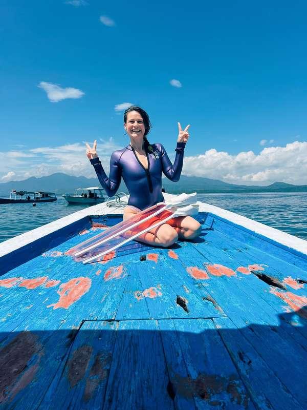 Photos of me on the freediving boat + my sunburned butt lol ..