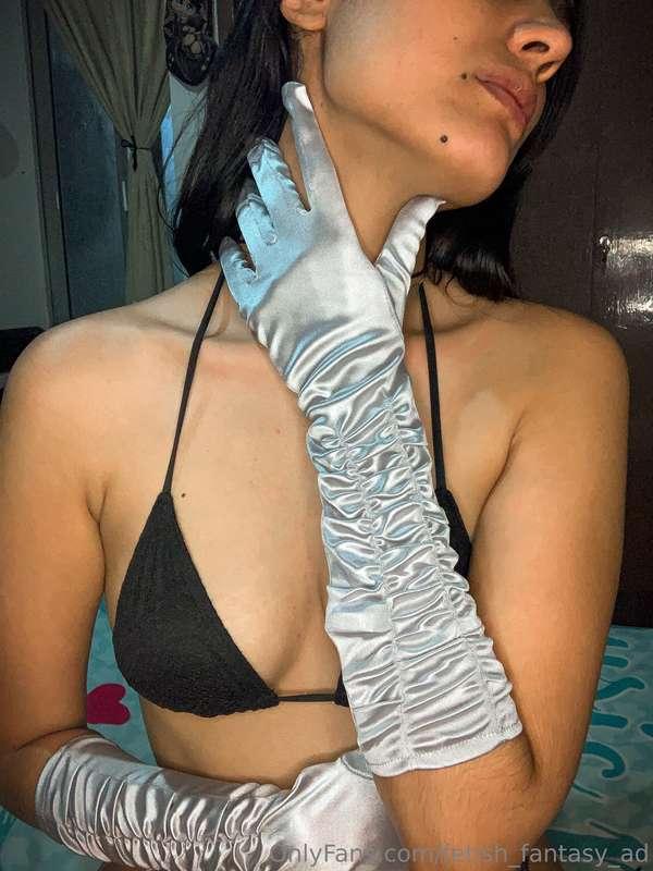 I could barely touch you and you’d still cum 👸🏾🧎🏻‍♂️