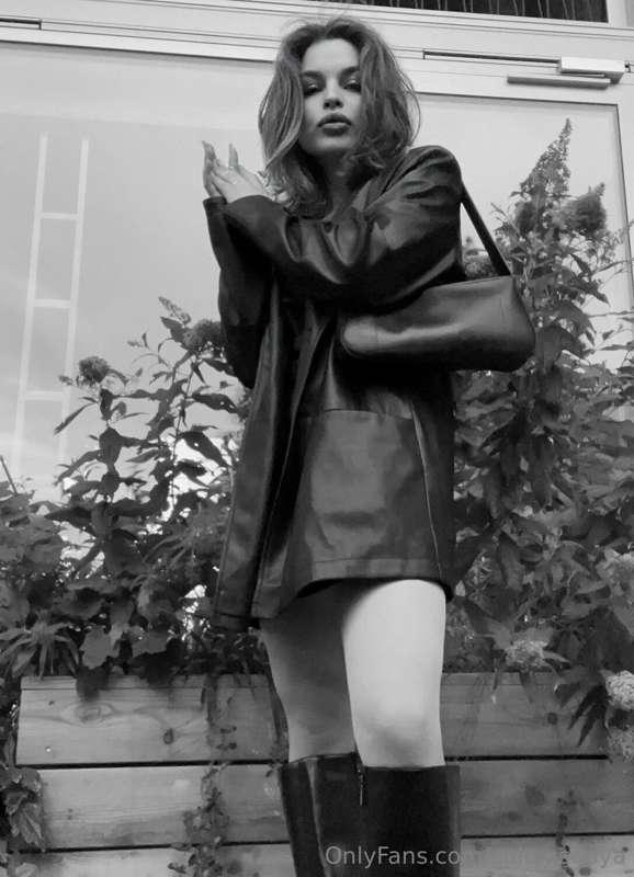 Evening walks fill me with energy. I love inhaling the smell..