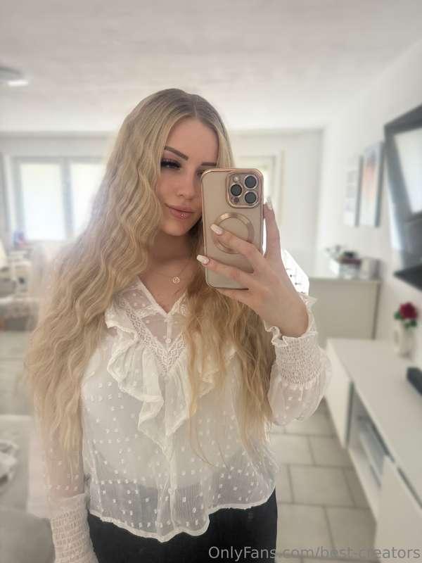 @liyahtrue/c13Ich bin Liyah, eine süße Hausfrau mit einer wi..