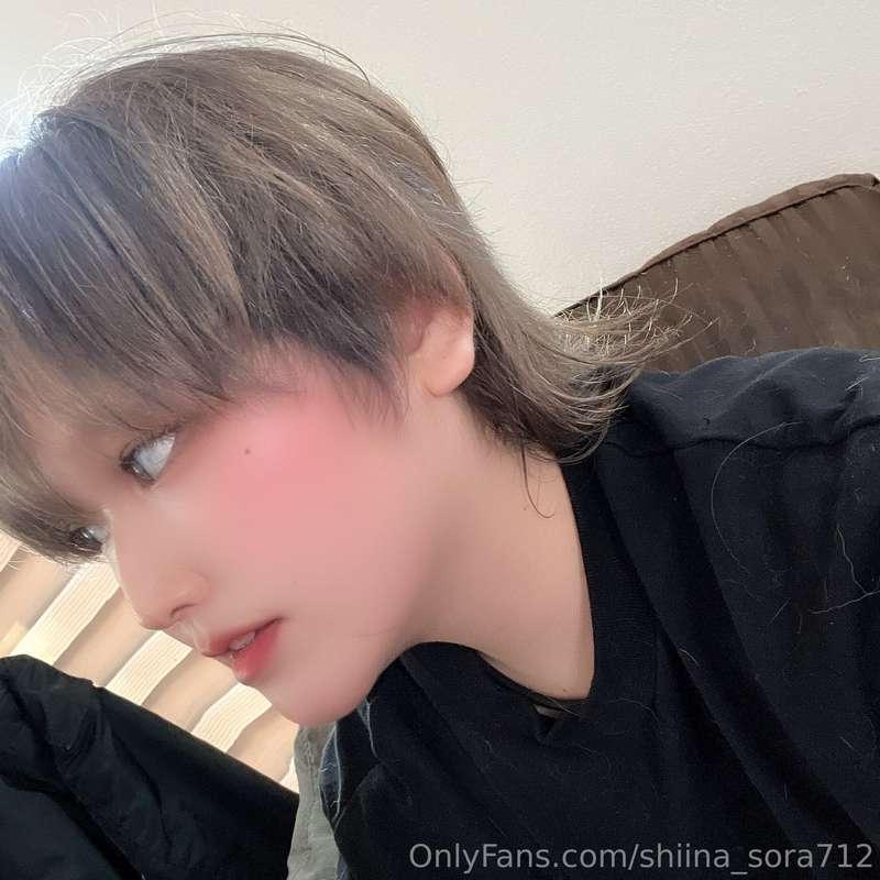 髪の毛を切った✂️