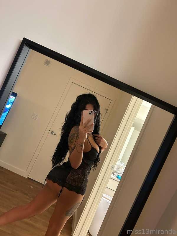 Say hi 🖤