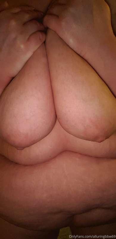 alluringbbw69 image #4