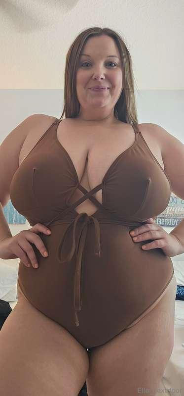 elle_nextdoor image #2