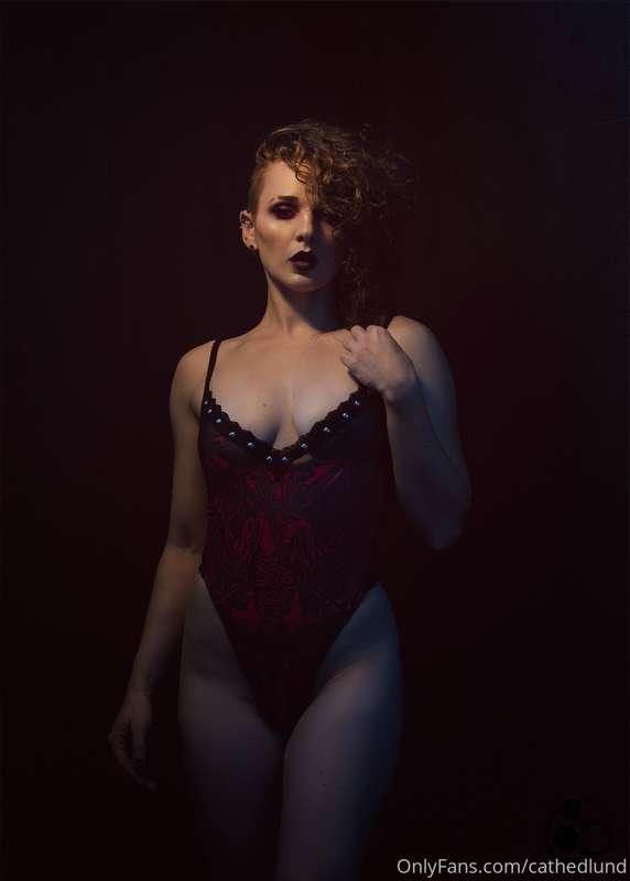 New edits from the most recent self shot set. Full 60+ image..