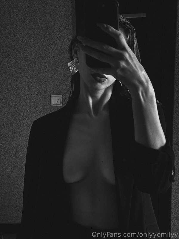 🖤🤍