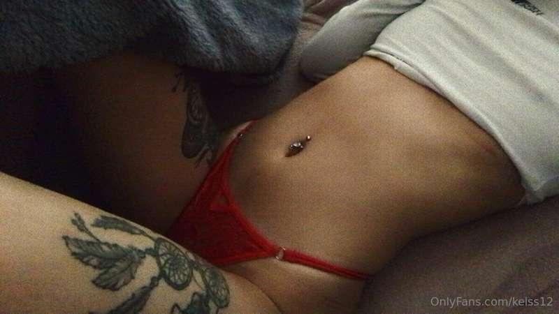 Would you kiss up my body before entering me?💦
