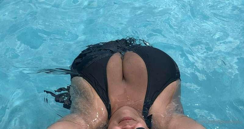 Natural flotation devices :p
