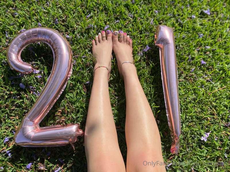stacisfeet image #0