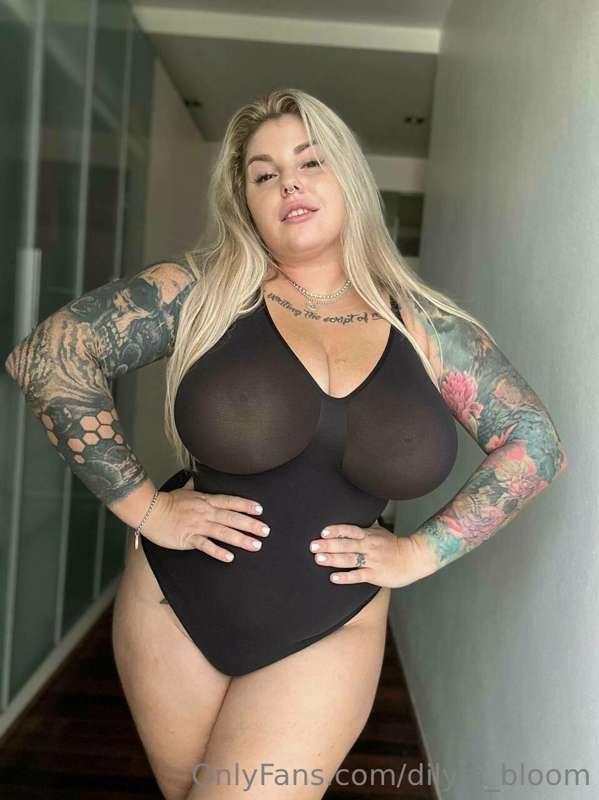 Daddy doesn't know what Mommy does at night 🥵