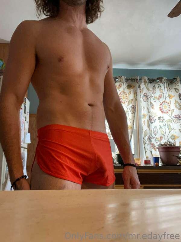 Time to clean the kitchen.  Who’s got a bucket for me to put..
